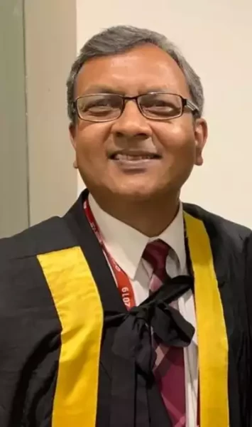 तेलंगाना के डॉ. सीआरके प्रसाद को हराके डॉ. प्रोबल सर्जन एसोसिएशन के राष्ट्रीय अध्यक्ष चुने गए: प्रयागराज के पहले सर्जन, जिन्होंने यह रिकॉर्ड बनाया !