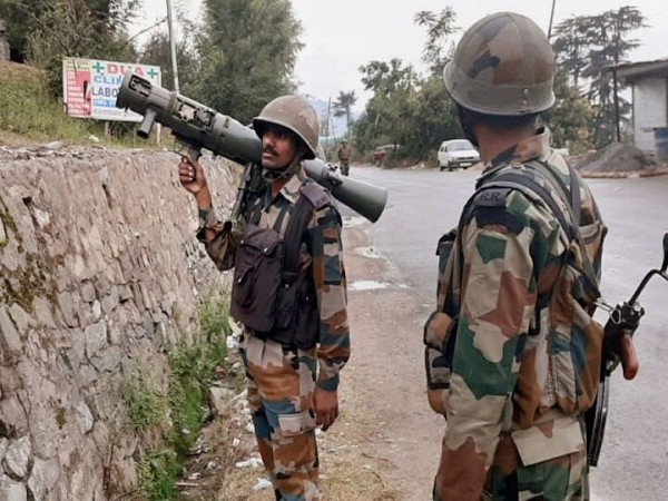 जम्मू-कश्मीर के गंदेरबल में आतंकी हमला: डॉक्टर समेत 6 की गोली मारकर हत्या, TRF ने ली जिम्मेदारी!