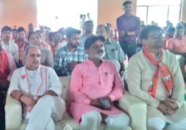 समाज की मुख्यधारा में अंतिम छोर पर बैठे व्यक्ति को  लाने के लिए हमें मिलकर काम करना होगा : भूपेंद्र चौधरी