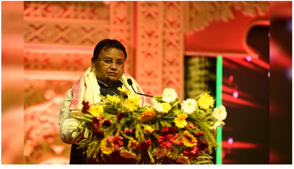 ओडिशा के सीएम बने मोहन माझी , कनक वर्धन और प्रवती परिदा ने ली डिप्टी सीएम पद की शपथ!