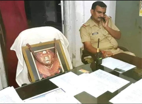 विश्व का एक अनोखा थाना जिनकी कुर्सी पर अधिकारी भी बैठने की हिम्मत नहीं करते !