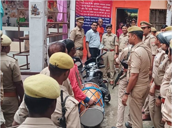 गैंगस्टर आरोपी धीरज गुप्ता  की एक करोड़ की संपत्ति कुर्क....PRAYAGRAJ