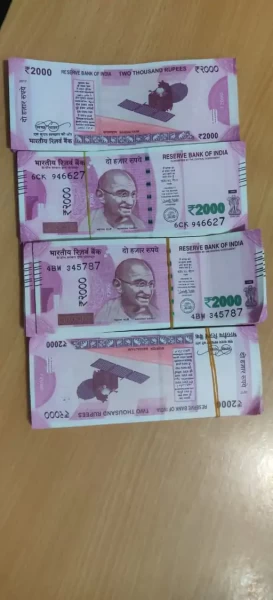 3.40 लाख के नकली नोटों के साथ 2 गिरफ्तार: प्रयागराज में भारत-बांग्लादेश सीमा से आ रहे 2 हजार के नकली नोटों की खेप....