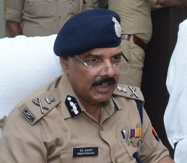 प्रयागराज में अपर पुलिस महानिदेशक के यहाँ अपराधी के  जहर पीने से तहलका ! जनसुनवाई में शिकायतकर्ता बनकर दफ्तर पहुंचा , चौकी प्रभारी पर  परेशान करने का लगाया आरोप !