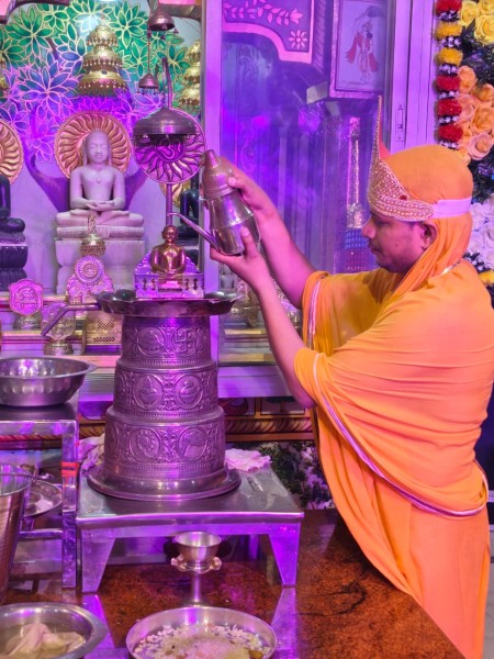 संयम बिना प्राणी अधूरा है- आचार्य श्री दयासागर!