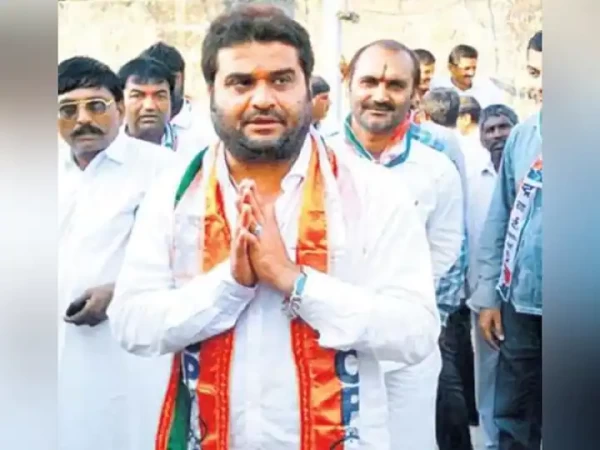 गुजरात में राकांपा के एकमात्र विधायक कंधाल जडेजा ने टिकट नहीं मिलने पर छोड़ी पार्टी :पोरबंदर