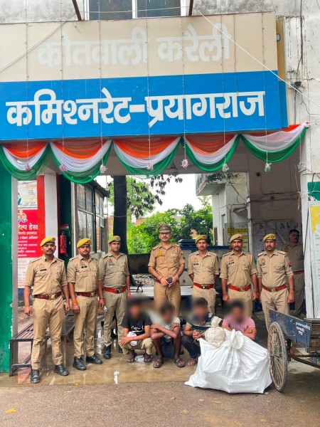 प्रयागराज करैली पुलिस का बड़ा एक्शन! चोरी के सामान के साथ 4 अभियुक्त गिरफ्तार, भारी मात्रा में माल बरामद!
