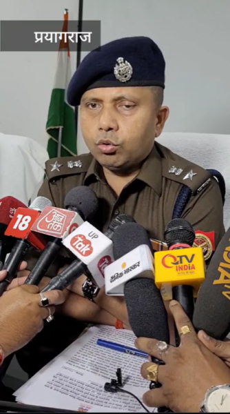 वेलडन प्रयागराज पुलिस:प्रयागराज पुलिस ने किया डकैती के अंतरराज्यीय गिरोह का भंडाफोड़ ! पुर्जा -पुर्जा खोलकर  चंद घंटों में ही गायब कर देते थे ट्रक !