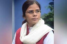 पूर्व छात्रसंघ अध्यक्ष ऋचा सिंह  ने खोला मोर्चा मनीष जगन अग्रवाल के खिलाफ :आपराधिक मानहानि का नोटिस भेजा!