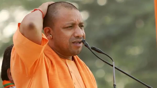 मुख्यमंत्री ने पेट्रोल पर 08 रु0 लीटर तथा डीजल पर 06 रु0 लीटर केन्द्रीय उत्पाद शुल्क की कमी पर प्रधानमंत्री का आभार प्रकट किया !