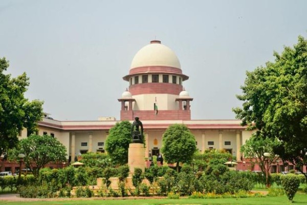 सुप्रीम कोर्ट ने याचिकाकर्ता पर लगाया 5 लाख का जुर्माना, याचिका को बताया पब्लिसिटी स्टंट!