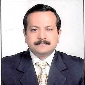 डॉक्टर पिता ने भी अपनी बेटी के लिए NEET परीक्षा दी और दोनों का चयन हो गया!