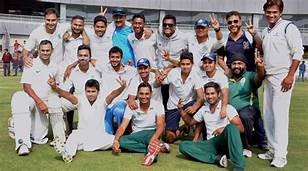 Ranji Trophy 2022: कर्नाटक और उत्तर प्रदेश मैच- एक दिन में गिरे 21 विकेट, दूसरी पारी में लड़खड़ाकर भी कर्नाटक मजबूत....