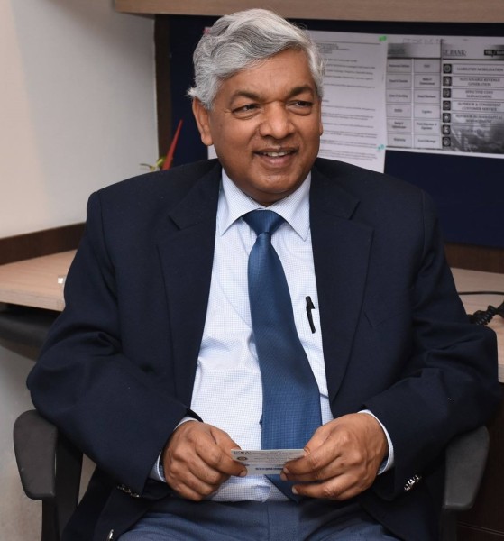 इलाहाबाद मेडिकल कॉलेज के डॉक्टरों ने इंटर्न लैब टेक्नीशियन से की मारपीट व तोड़फोड़ !   विवाद में चले  लाठी-डंडे; एक माह के लिए कक्षाएं सस्पेंड !