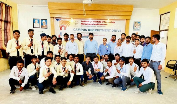 पालीटेक्निक के 42 छात्रों को कैम्पस के जरिए मिली नौकरी:PRATAPGARH