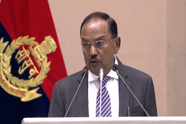 बहुत तेजी से बदल रहा है भारत ...! NSA अजीत डोभाल बोले- 10 साल में 10 ट्रिलियन डॉलर की अर्थव्यवस्था होगी!