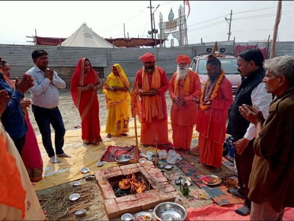 मौनी अमावस्या पर नेहरू ग्राम भारती के ' समागम शिविर 'में रूद्राभिषेक आदि के साथ शास्त्र चर्चा सम्पन्न