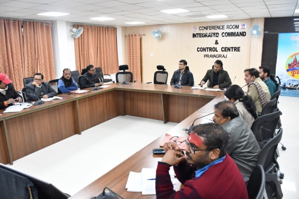 माघ मेला  की तैयारियों का लिया जायजा मंडलायुक्त प्रयागराज ने !